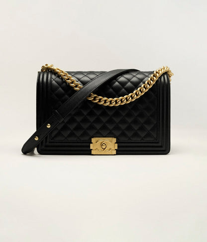 GRAND SAC BOY CHANEL